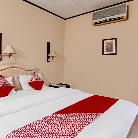 Oyo 92330 Hotel Rindu Sempadan Near Taman Wisata Rindu Sempadan Pekanbaru Luaran gambar